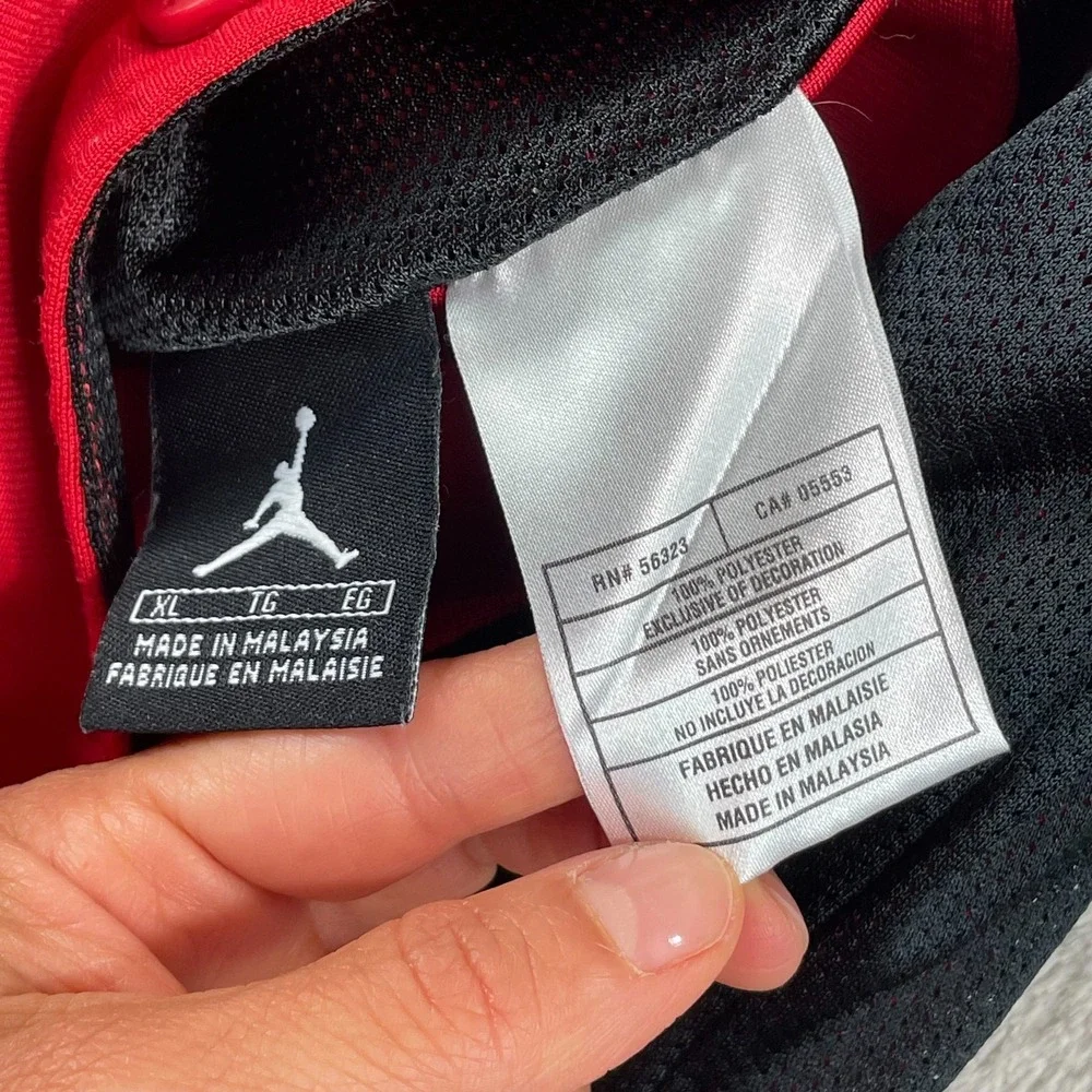 Nike Air Jordan 1985 Flight Club All Over Print Reversible Jacket Men XL Red AOP